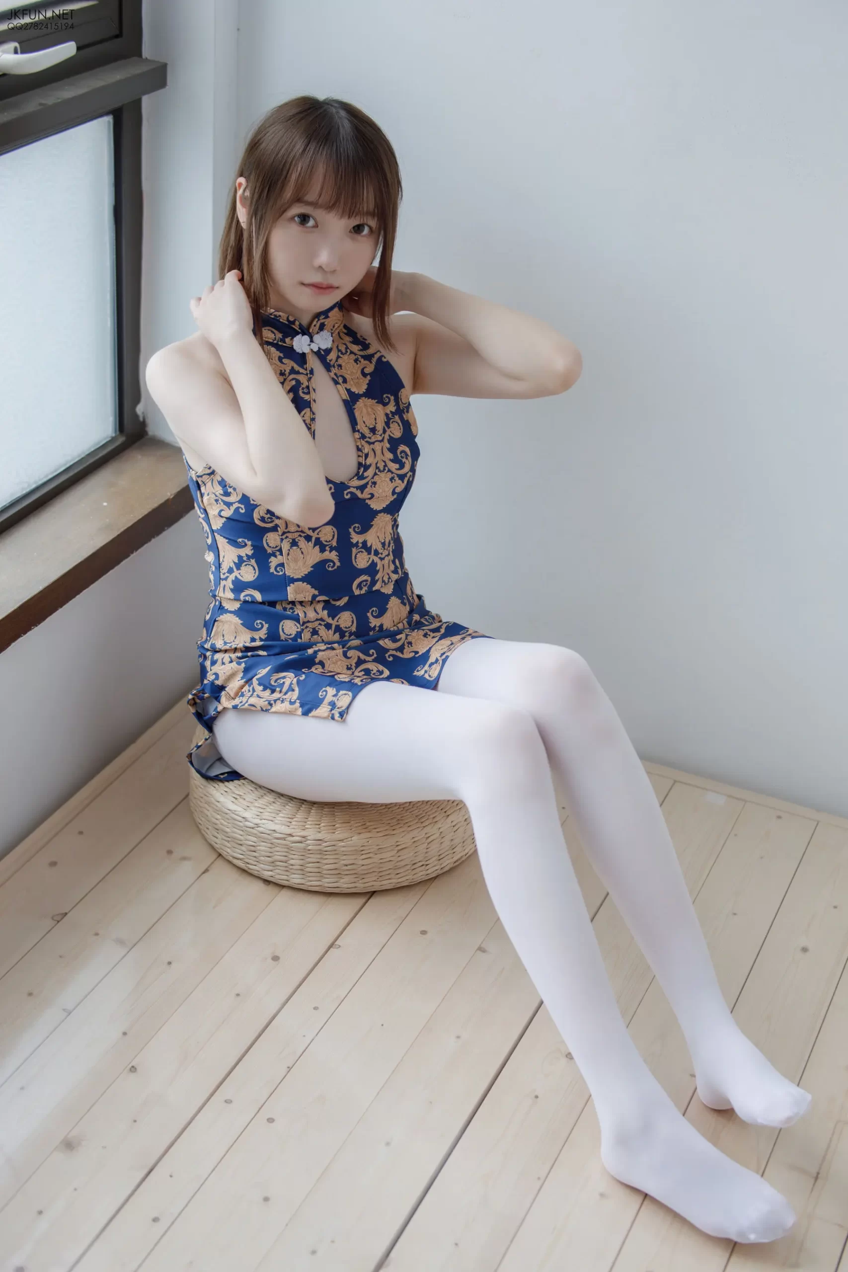 森萝财团白丝