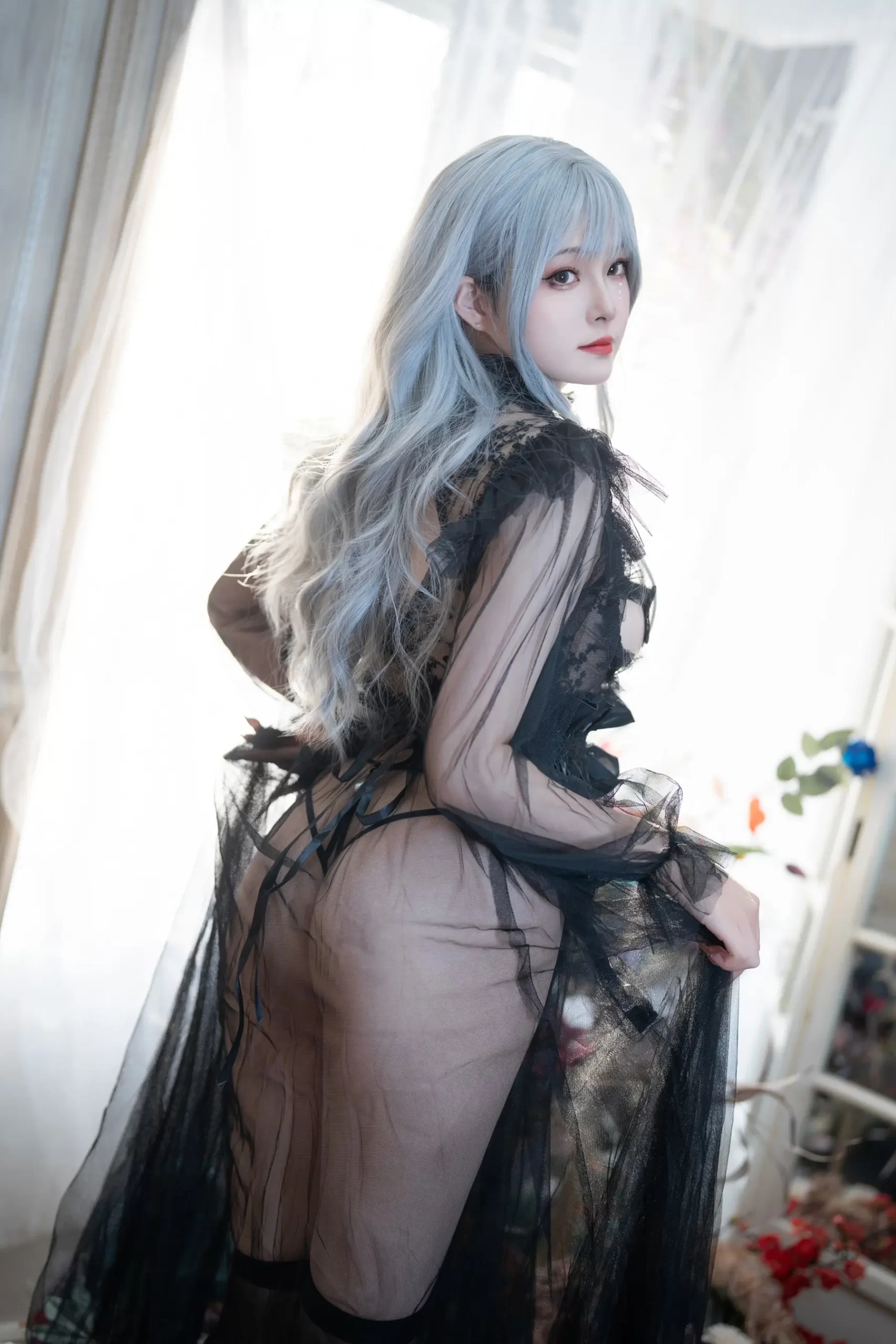 Natsuko夏夏子大尾巴猫