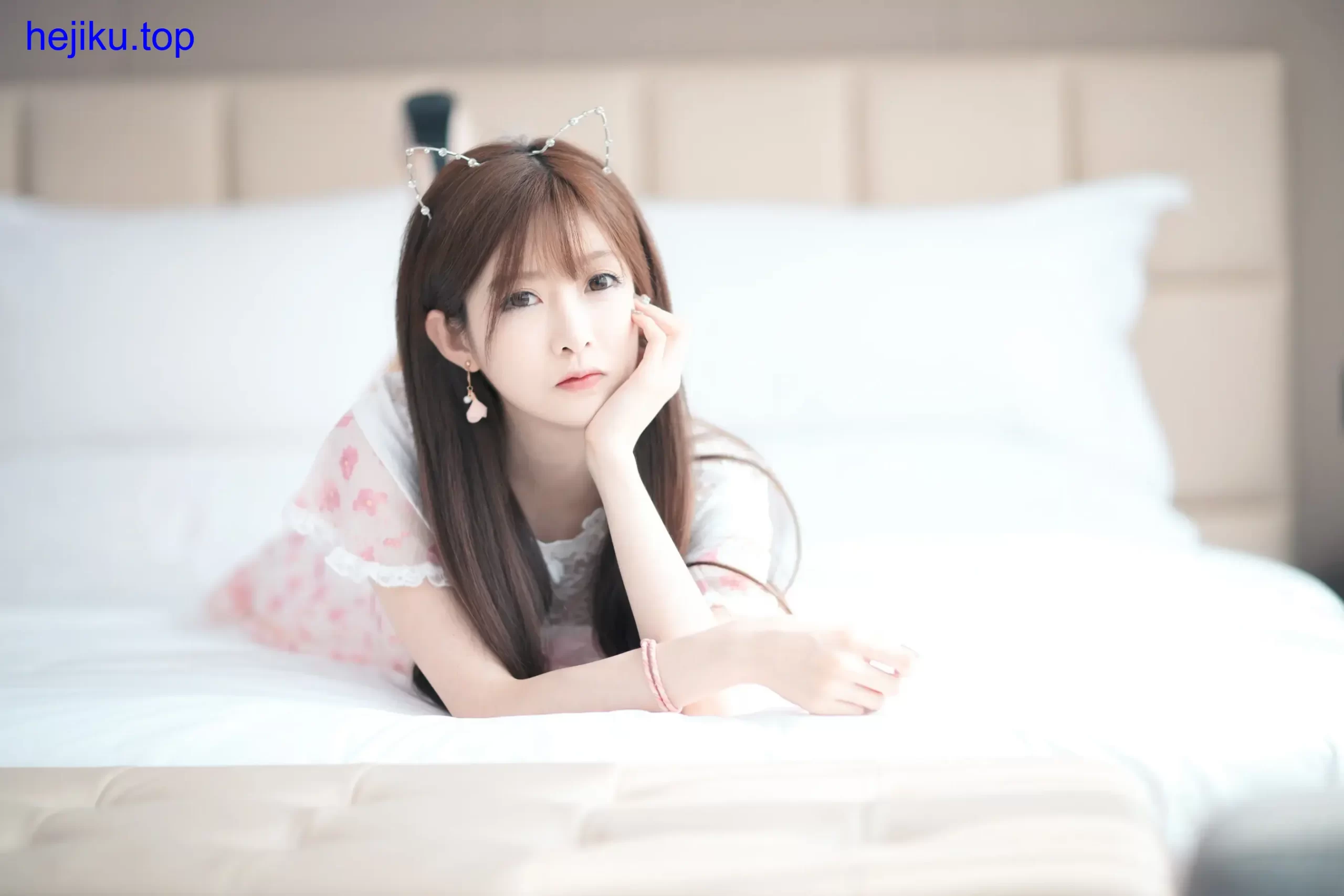 王羽杉吃鸡图片高清