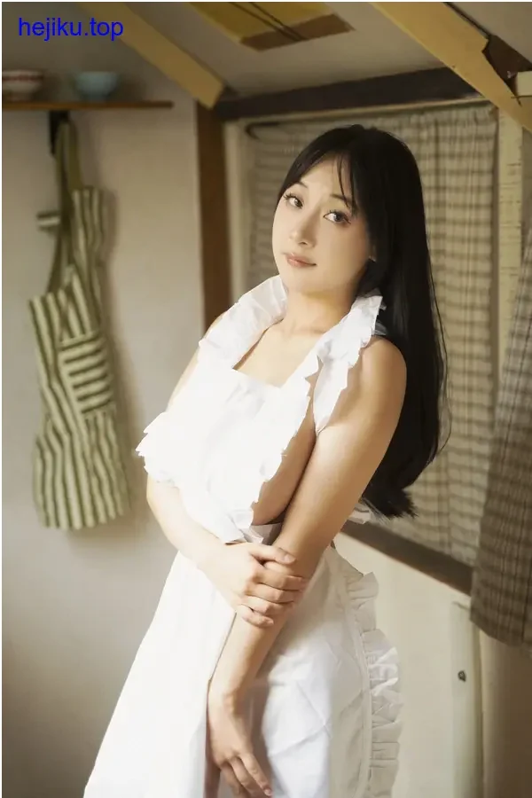 浅安安角色妆容与眼神细节特写