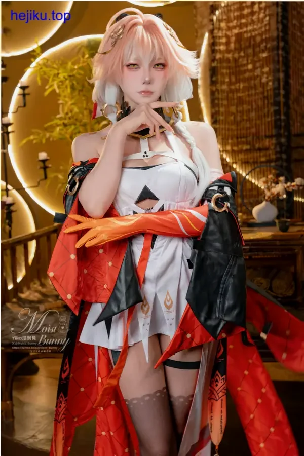 咬一口兔娘金蛇造型首图