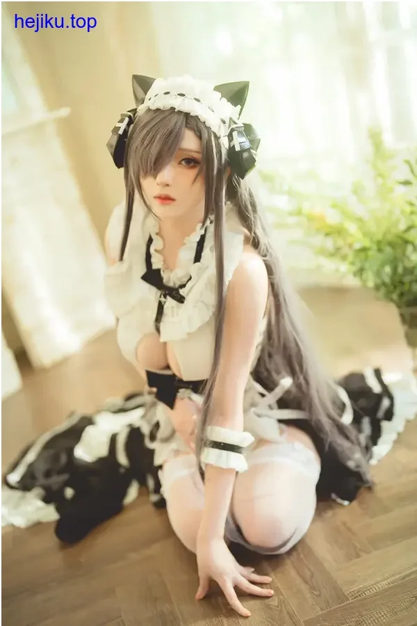 菌烨tako巫女服鸟居前 眼神情绪到位