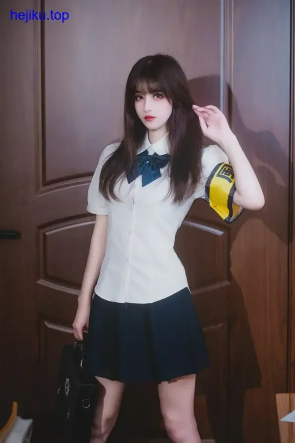 鹿八岁baby猎魔人系列黄昏场景写真