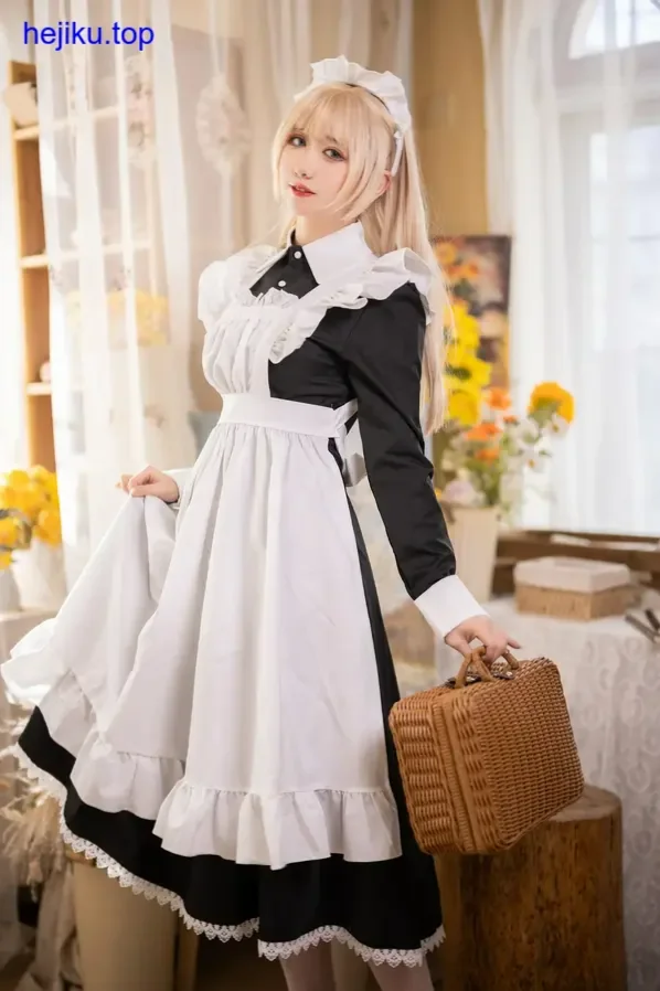 渡边早季精致cos装扮赏析 渡边早季cosplay精致装扮细节,包含服装和配饰