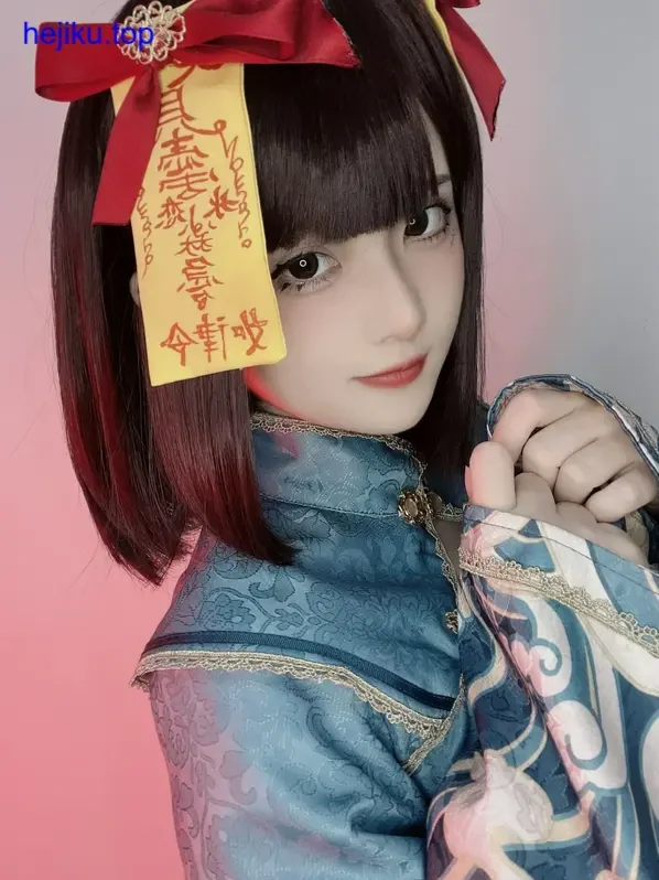 屿鱼cos美图欣赏 - 园林场景与故事氛围