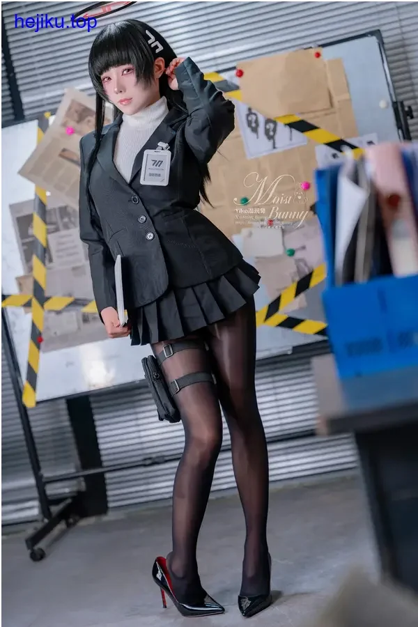 咬一口兔娘金蛇装饰特写