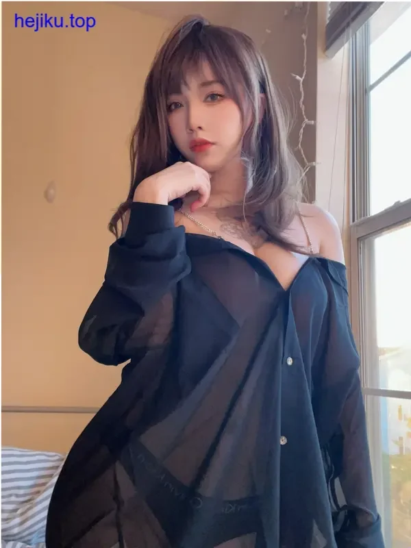 狐洛洛子创可贴系列氛围感全身照