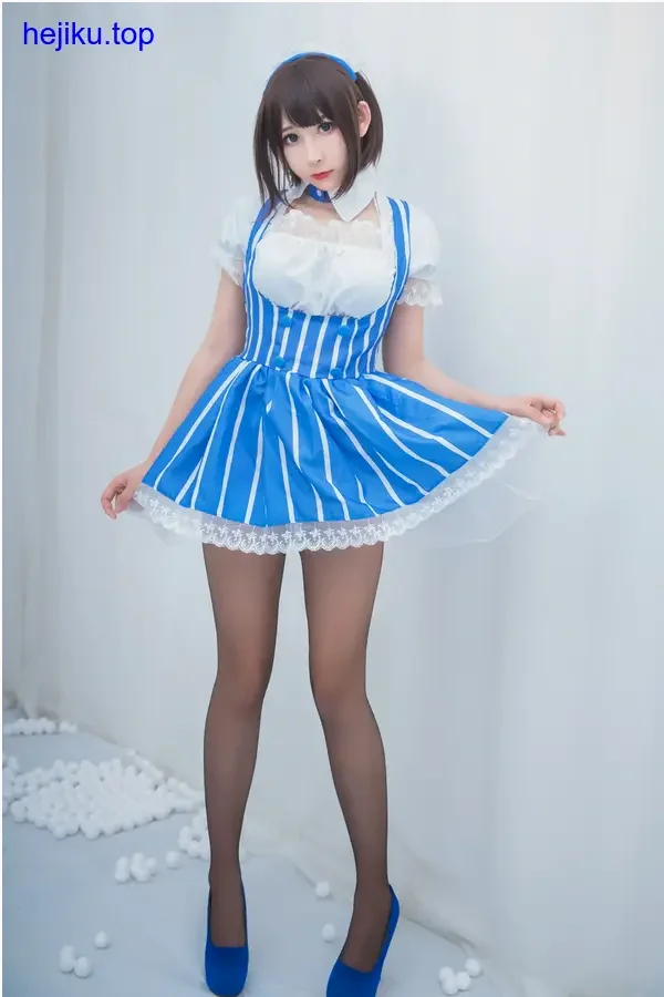 雯粥粥i巫女cos图