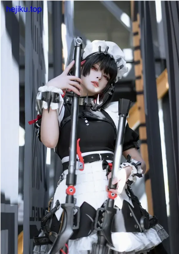 百合欧皇子服装妆容细节