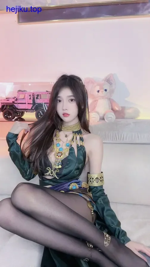 小小奶瓶儿视频大礼包开场镜头