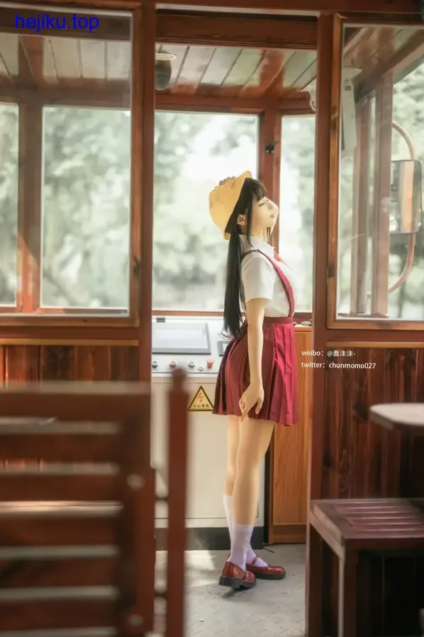 蠢沫沫小黄帽写真作品展示