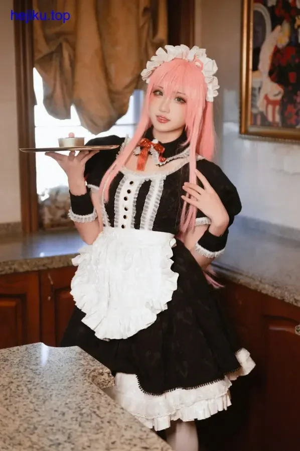 瓦斯塔亚小龙虾水边夕阳场景 浪漫奇幻氛围