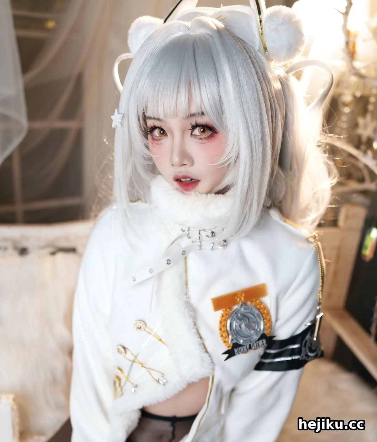 新人coser慢炖仓鼠球 从胜利女神爱丽丝童话幻梦看角色神韵的还原